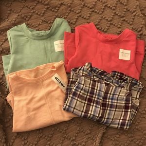2t old navy bundle of 4 tops